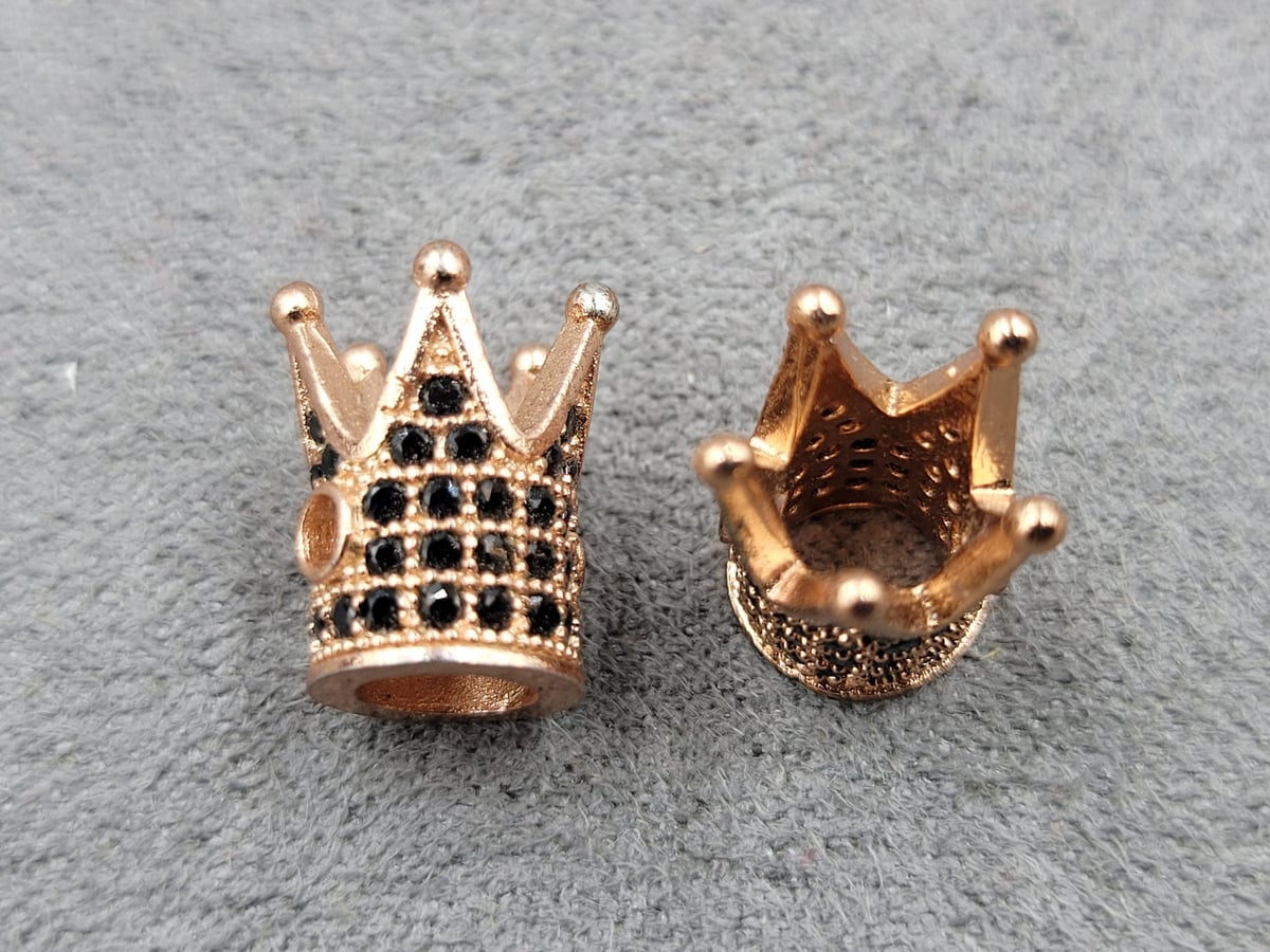 Бусина корона 8*12 мм з чорними стразами колір рожеве золото (гіпоалергений сплав)