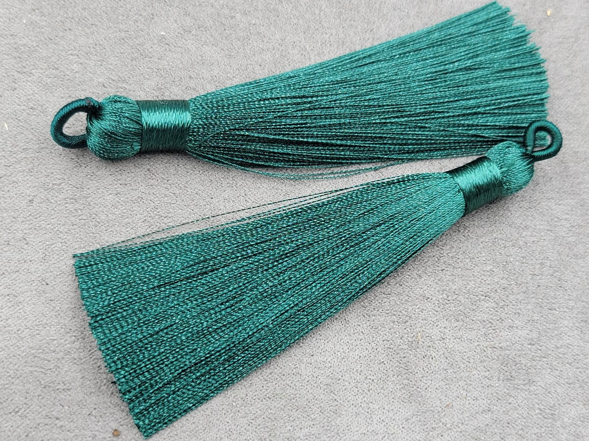 Китиці 8 см 1 пара темно зелені