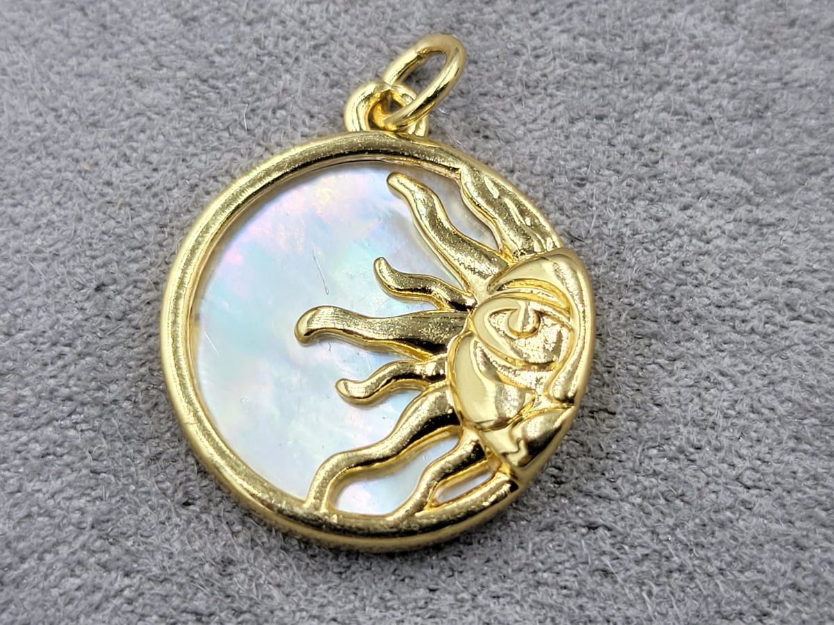 Підвіска 18 мм колір лимонне золото (гіпоалергений сплав)