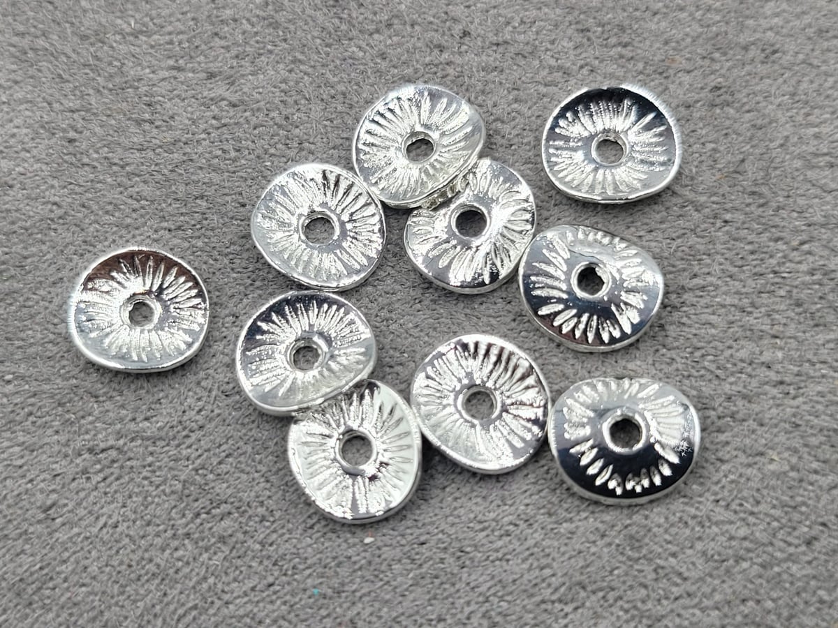 Бусини 7,7*8,5 мм 10 штук колір срібло (гіпоалергений сплав)