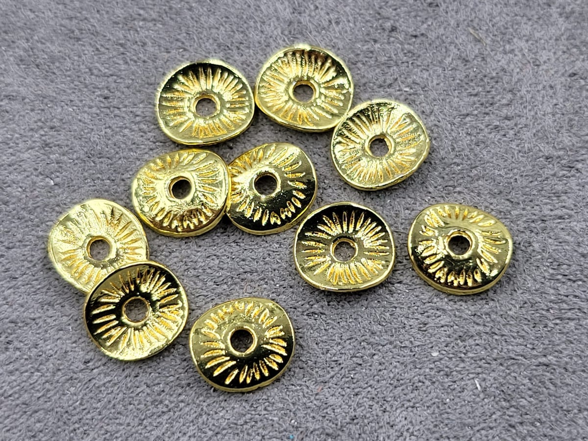 Бусини 7,7*8,5 мм 10 штук колір лимнне золото (гіпоалергений сплав)