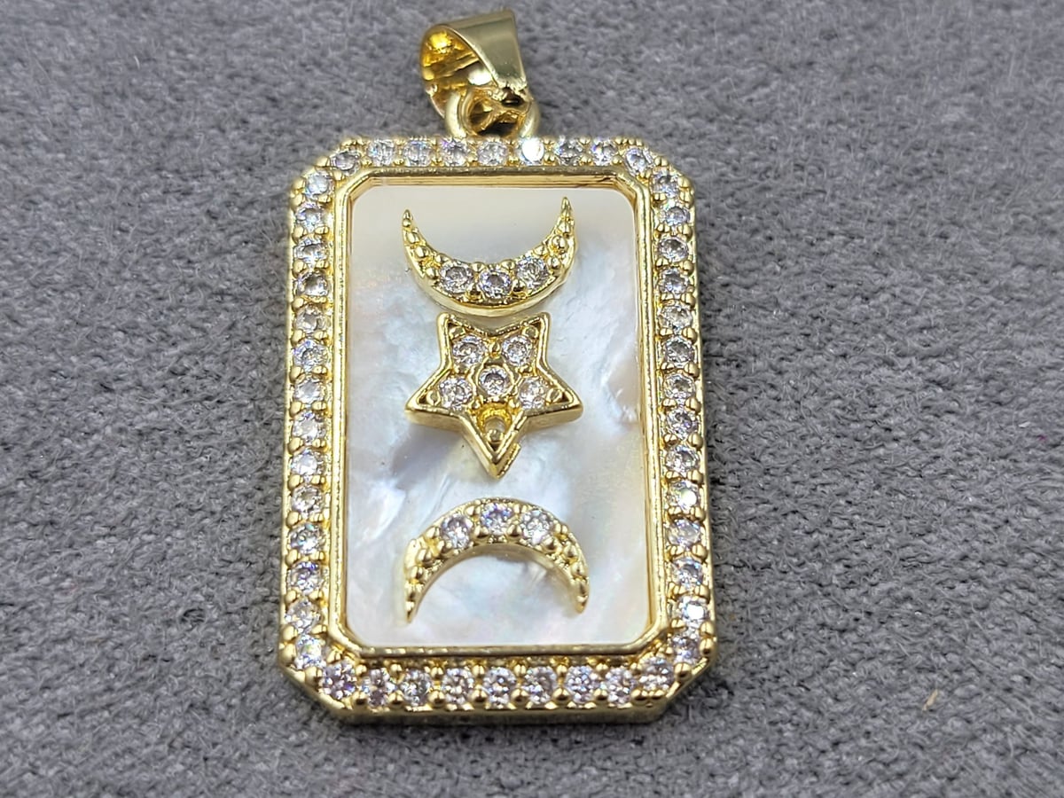 Підвіска 15*25 мм колір лимонне золото (гіпоалергений сплав)