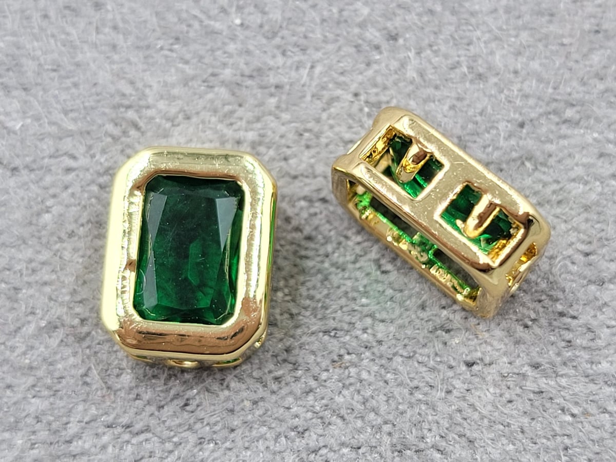 Бусина 7*9 мм т. 4 мм лимона с зеленим стразом (гіпоалергений сплав)