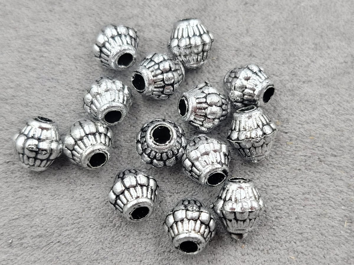 Бусина 7*7 мм пластикова 100 шт