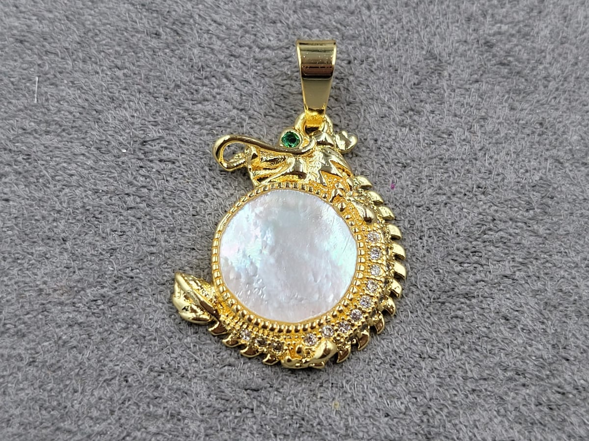 Підвіска 17*20 мм колір лимонне золото (гіпоалергений сплав)