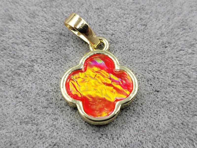 Підвіска конюшина 14*17 мм колір лимонне золото (гіпоалергений сплав)