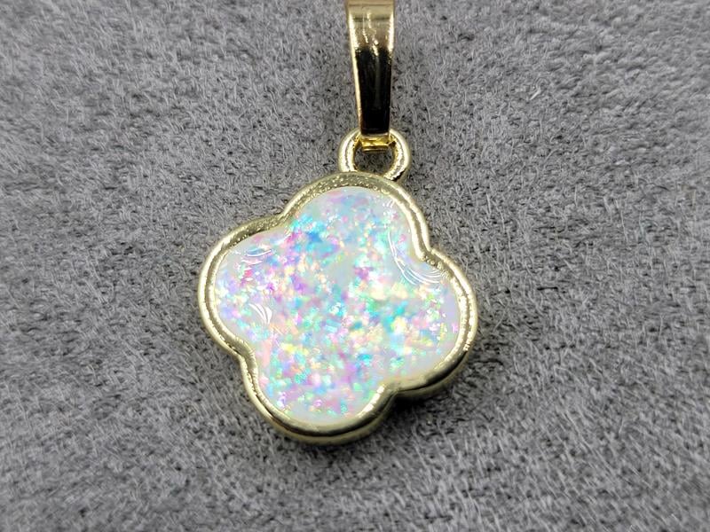 Підвіска конюшина 14*17 мм колір лимонне золото (гіпоалергений сплав)