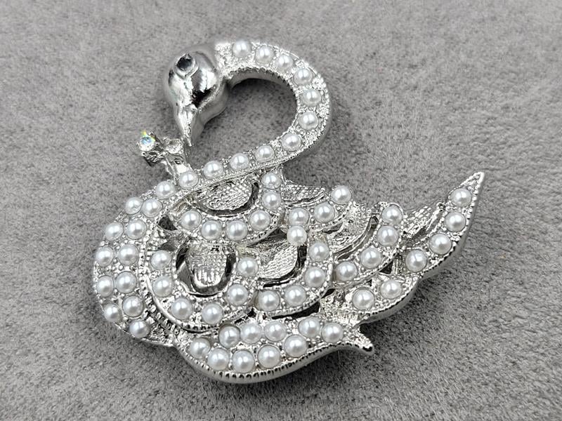 Брошка 4*4,5 см колір срібло