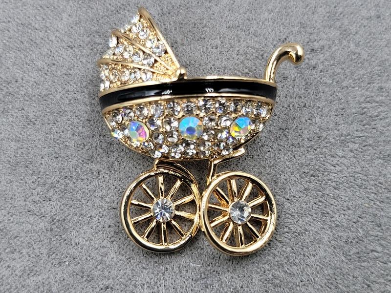 Брошка 3*4 см колір золото