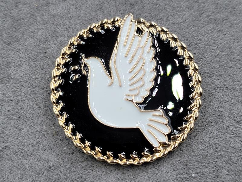 Брошка 3,5 см колір золото