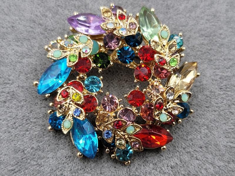 Брошка 3 см колір золото