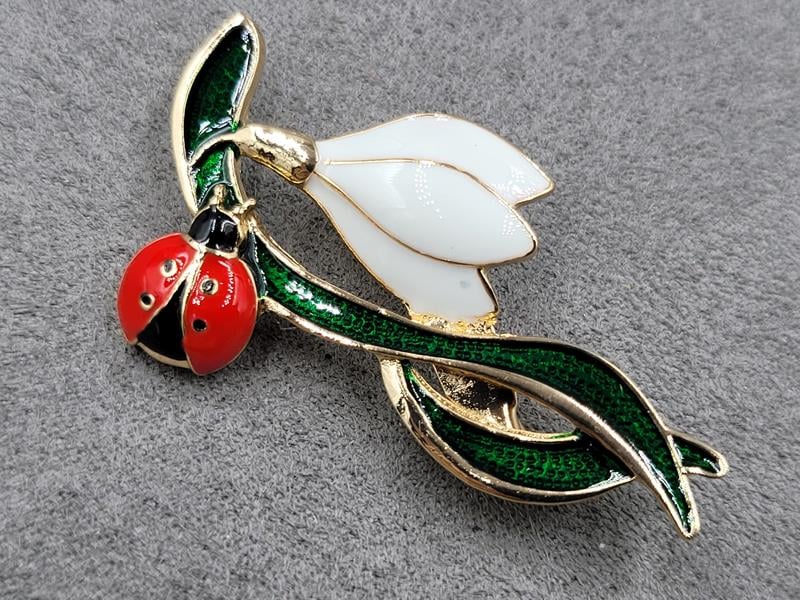 Брошка 2,5*5 см колір золото