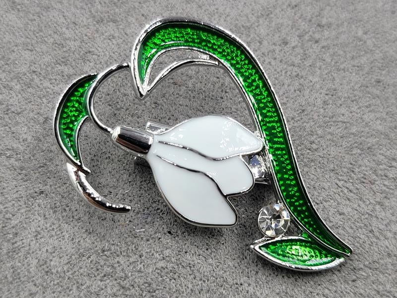 Брошка 2,5*4,5 см колір срібло