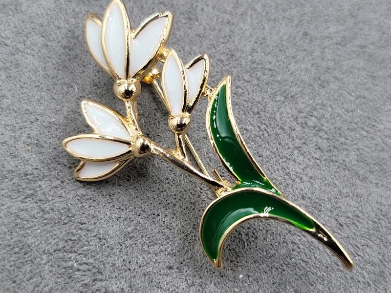 Брошка 2,5*4,5 см колір золото