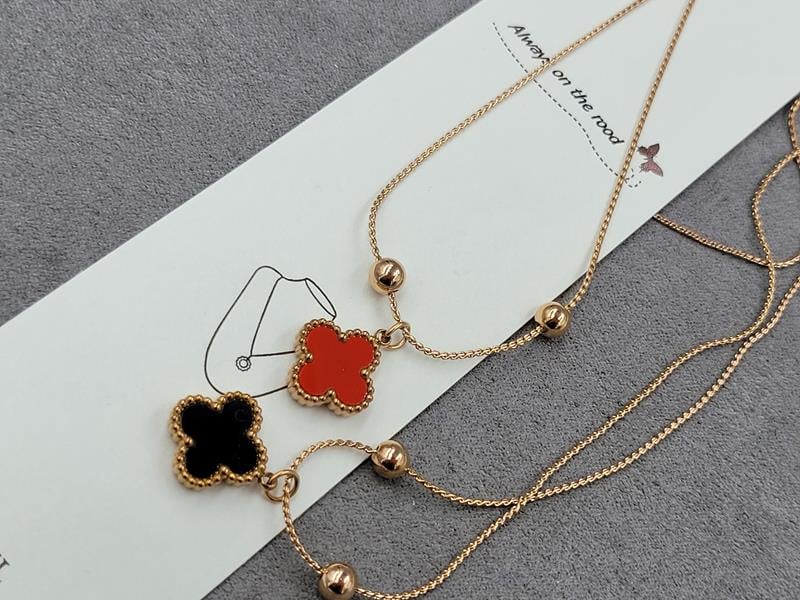 Кулон двобічний чорний+червоний 13 мм на ланцюжку 41+5 см нержавіюча сталь