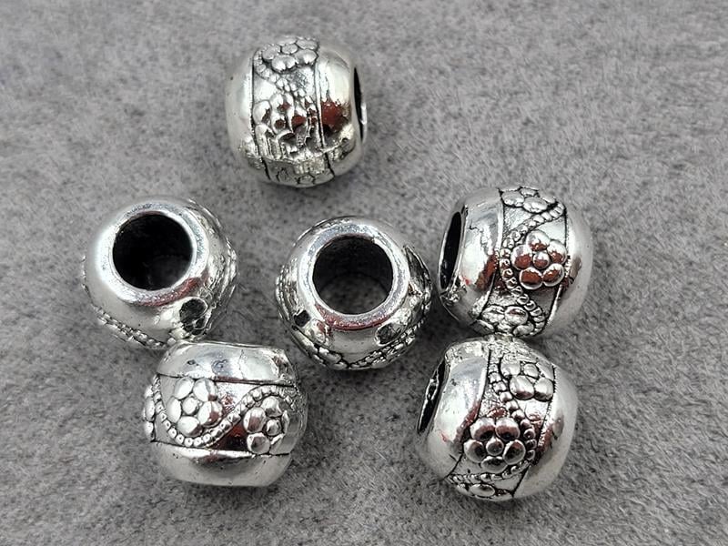 Бусина 10 мм отв. 4,5 мм 12 шт металічна