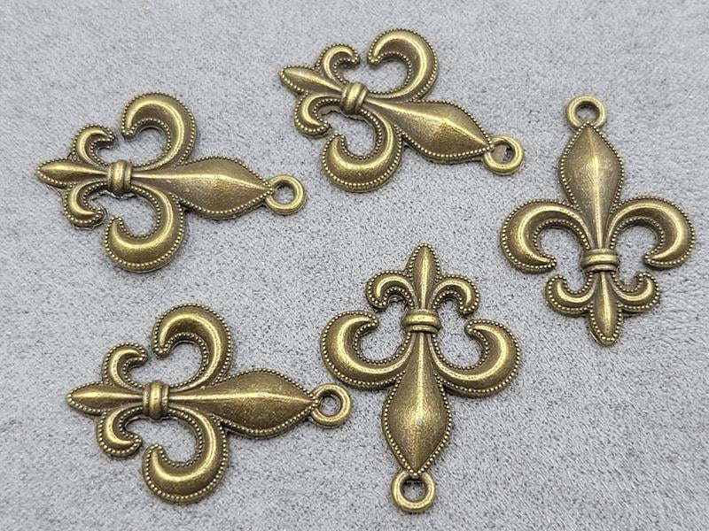 Підвіска 20*28 мм 16 шт металічна