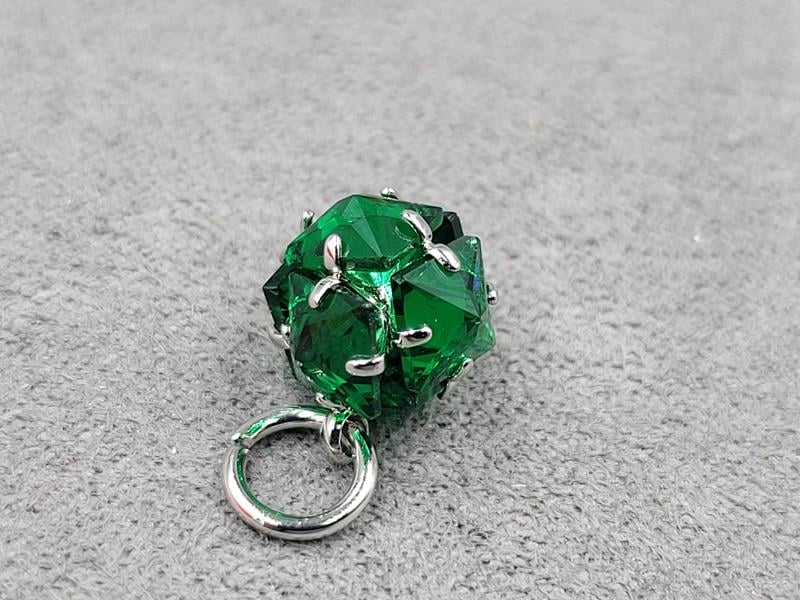 Підвіска 9 мм колір сталь с зеленими стразами (гіпоалергений сплав)