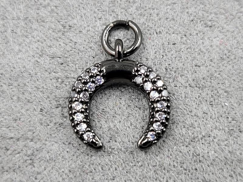 Підвіска *лунніца* 12*14 мм колір чорний з білими стразами (гіпоалергений сплав)