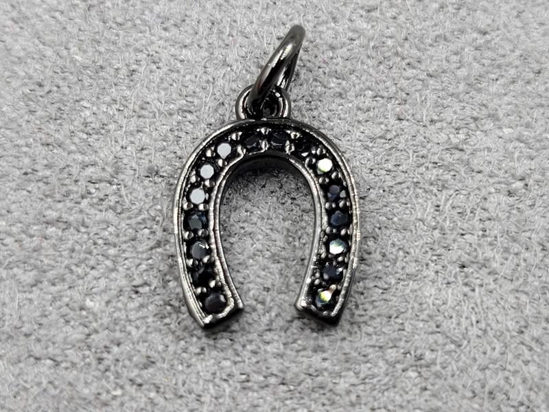 Підвіска *підкова* 9*13 мм колір чорний з чорними стразами (гіпоалергений сплав)