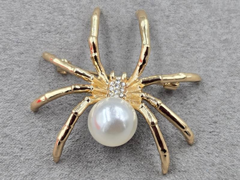 Брошка 48*48 мм