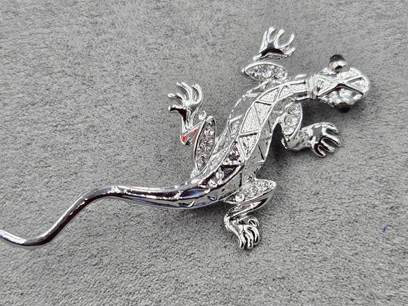 Брошка 26*73 мм