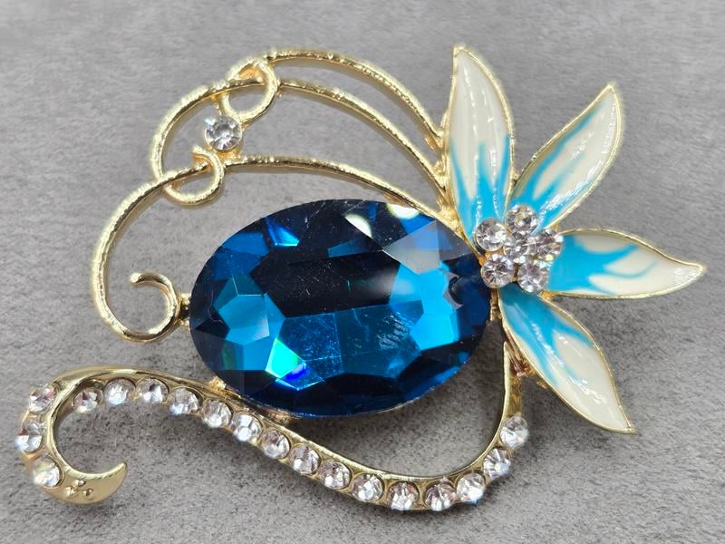 Брошка 48*66 мм