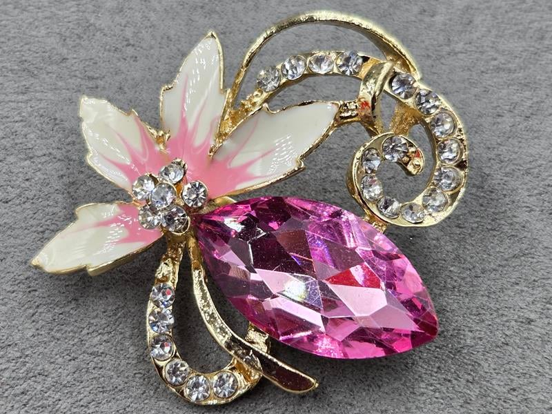 Брошка 50*53 мм