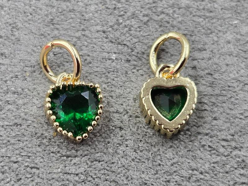 Підвіска 7*9 мм с зеленим стразом колір золото (гіпоалергений сплав)