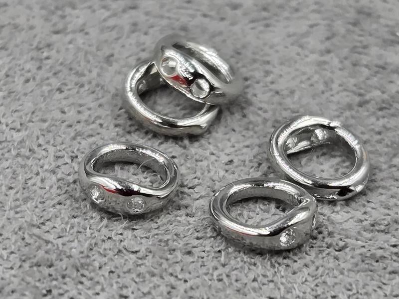 З'єднувальні кільця 6 мм 5 штз 2-ма отворами колір сталь (гіпоалергений сплав)