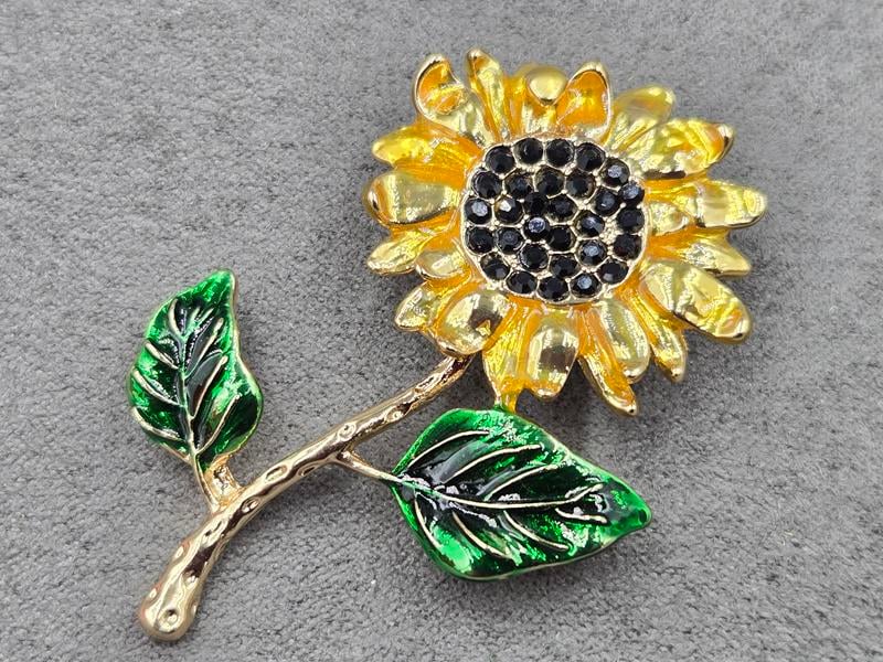 Брошка 5,5*4 см колір золото