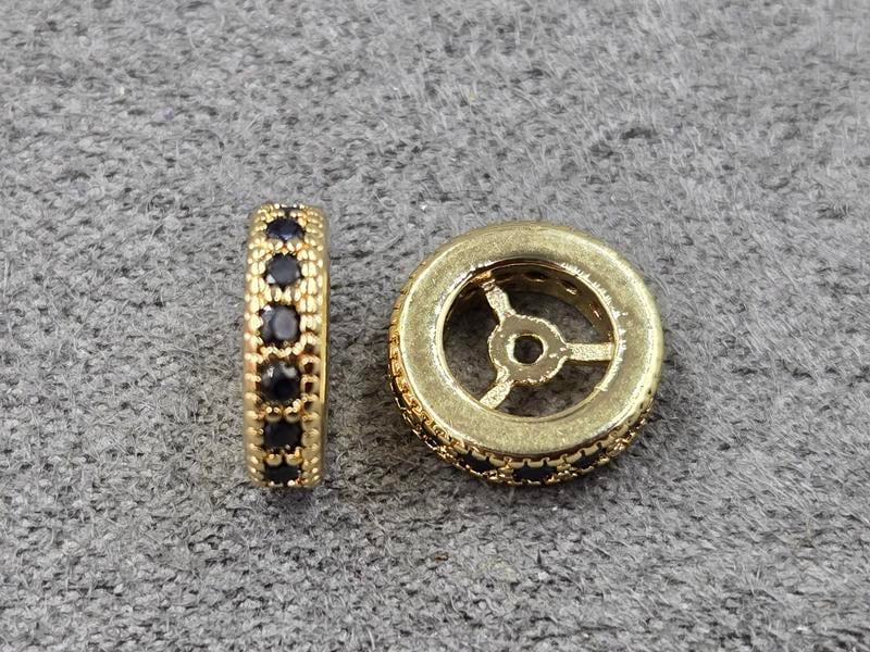 Рондель 9,5*2,6 мм колір лимонний з чорними стразами (гіпоалергений сплав)