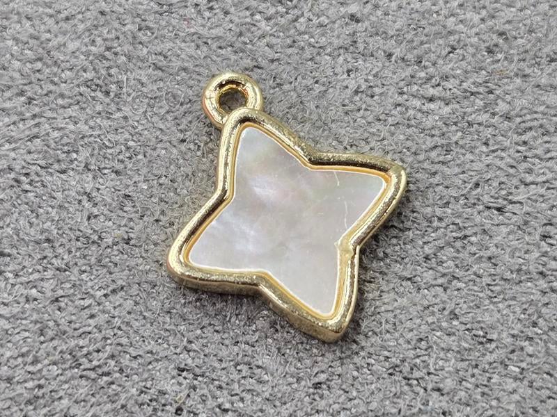 Підвіска 14*16 мм колір золото (гіпоалергений сплав)