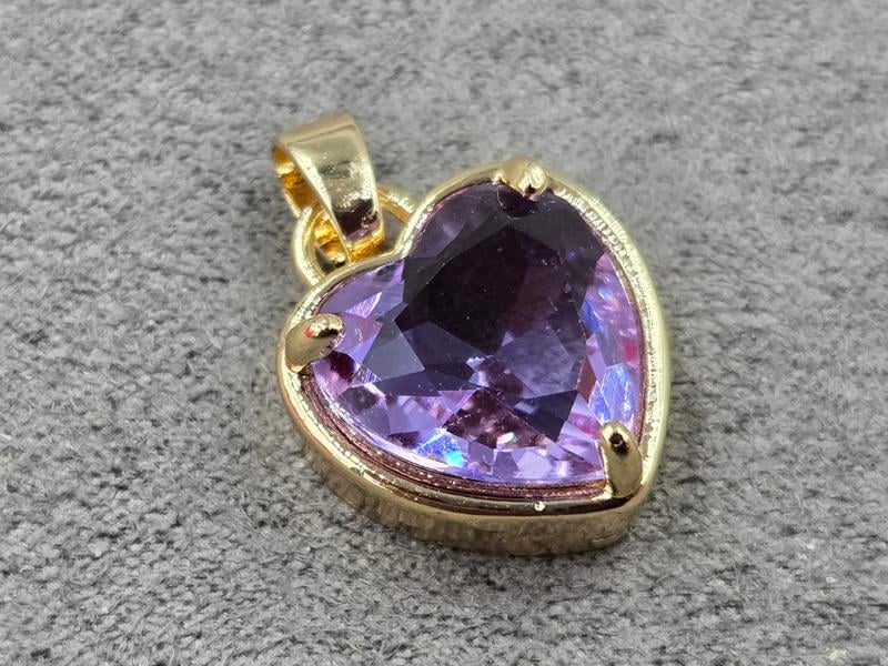 Підвіска серце 15*18 мм з аметистовим стразом колір золото (гіпоалергений сплав)