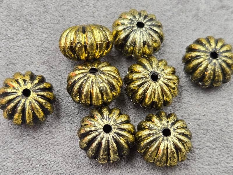 Бусина 12*8 мм 30 шт пластикова