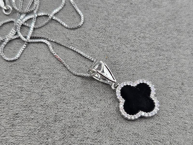 Кулон конюшина 16 мм на ланцюжку 45 см родій (мед. сплав)