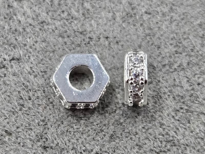 Рондель 6*2 мм колір срібло з білими стразами (гіпоалергений сплав)