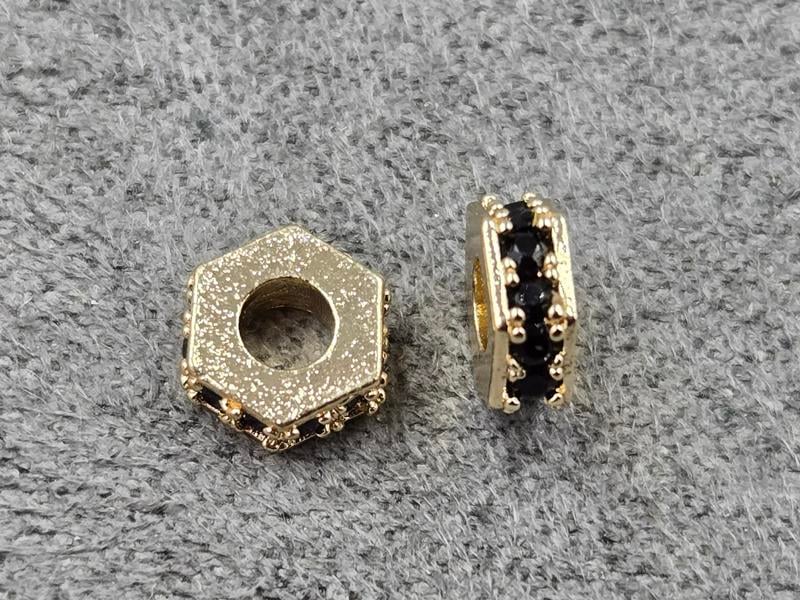 Рондель 6*2 мм колір золото з чорними стразами (гіпоалергений сплав)