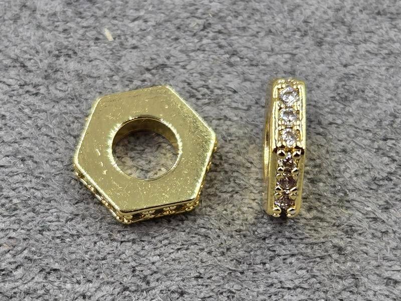 Рондель 9,6*2 мм колір лимонне золото з білими стразами (гіпоалергений сплав)