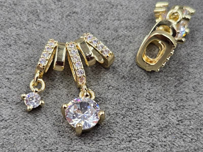 Бусина 18*13*6 мм отв. 5*3 мм з підвісками колір лимонне золото (гіпоалергений сплав)