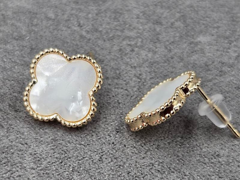 Гвоздики конюшина 14 мм мед сплав