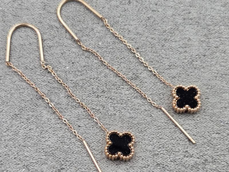 Сережки протяжки конюшина 9 мм висота 5,5 см нержавеющая сталь