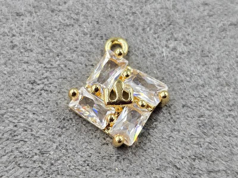 Підвіска 12*14 мм з білими стразами колір лимонне золото (гіпоалергений сплав)