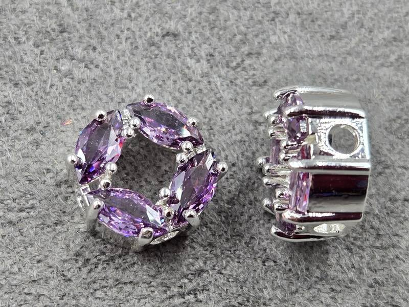 Бусина 10 мм з аметистовими стразами колір срібло  (гіпоалергений сплав)