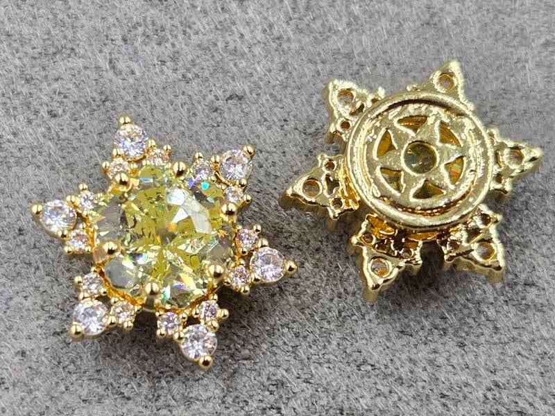 Бусина 14 мм з салатовим стразом колір золото (гіпоалергений сплав)