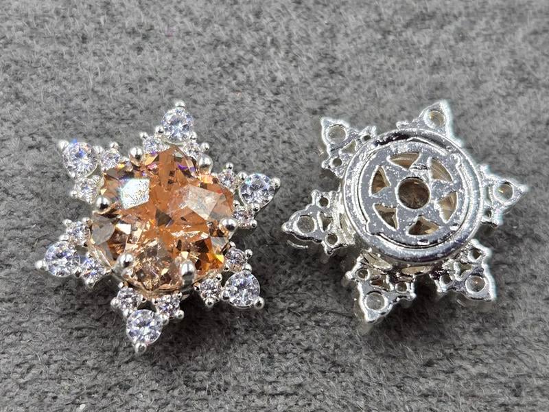 Бусина 14 мм з персиковим стразом колір срібло  (гіпоалергений сплав)