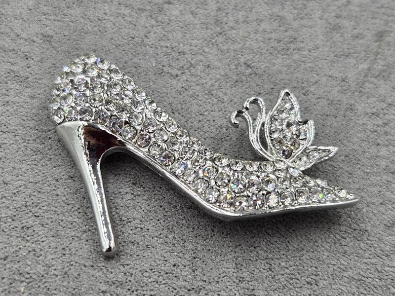Брошка *туфелька* 42*28 мм колір срібло