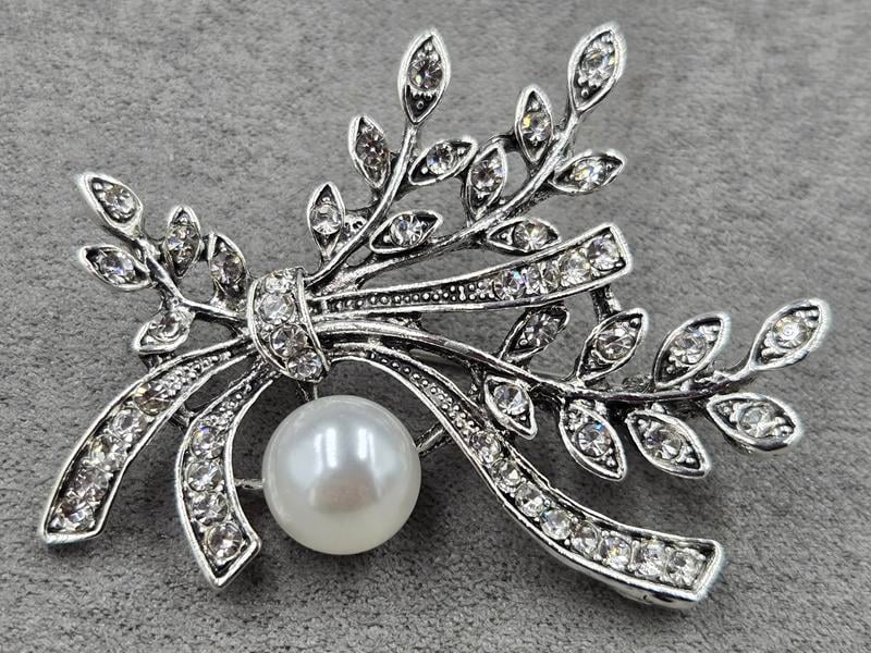 Брошка 38*48 мм