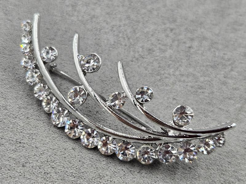 Брошка 22*57 мм колір срібло