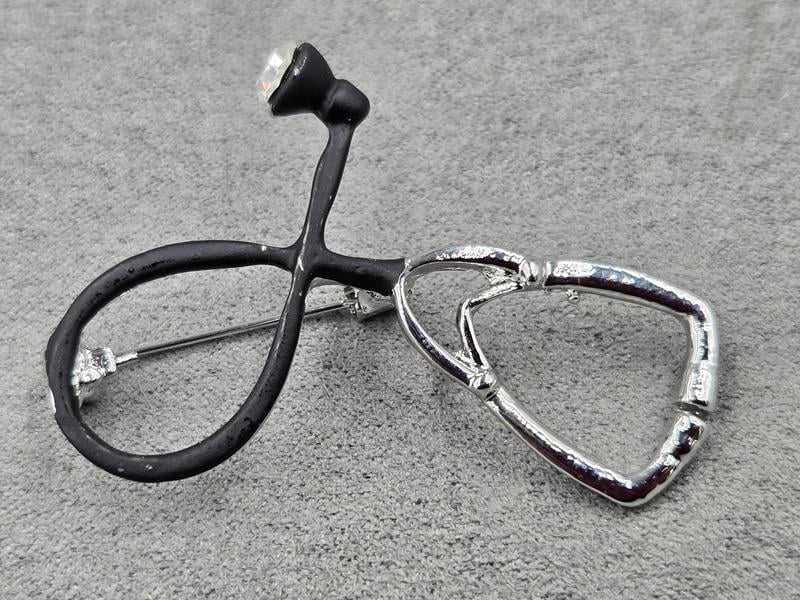 Брошка *стетоскоп* 32*47 мм колір срібло